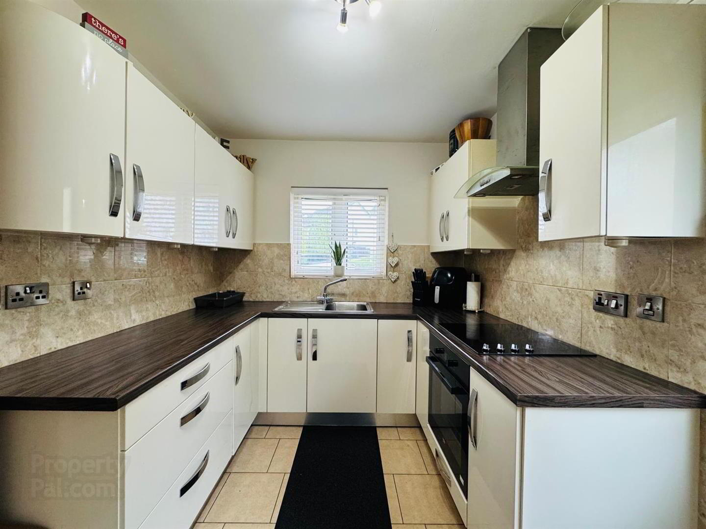 20 Ebrington Park 7 of 32