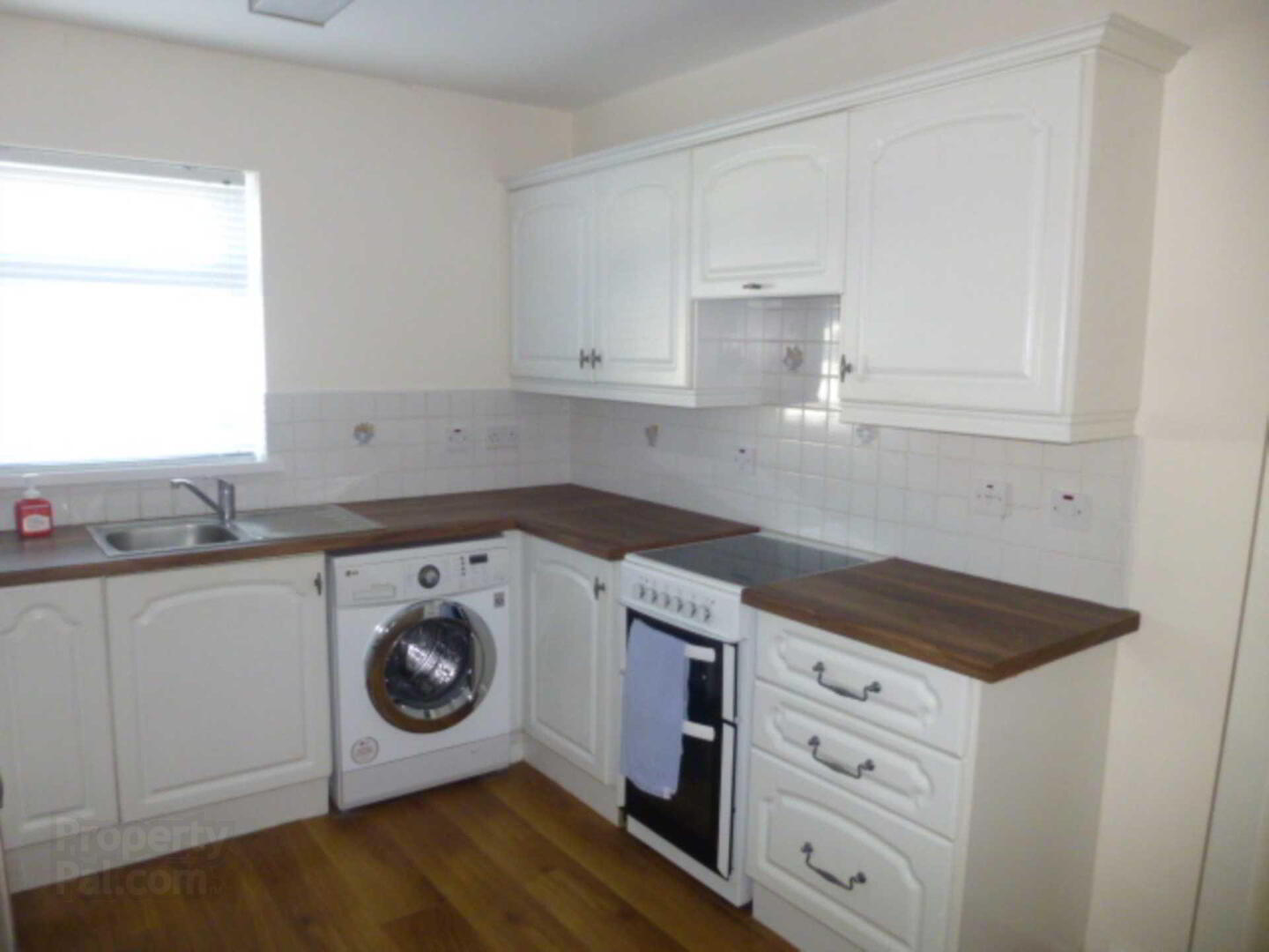 Flat 1 The Arches, Larne 6 of 14