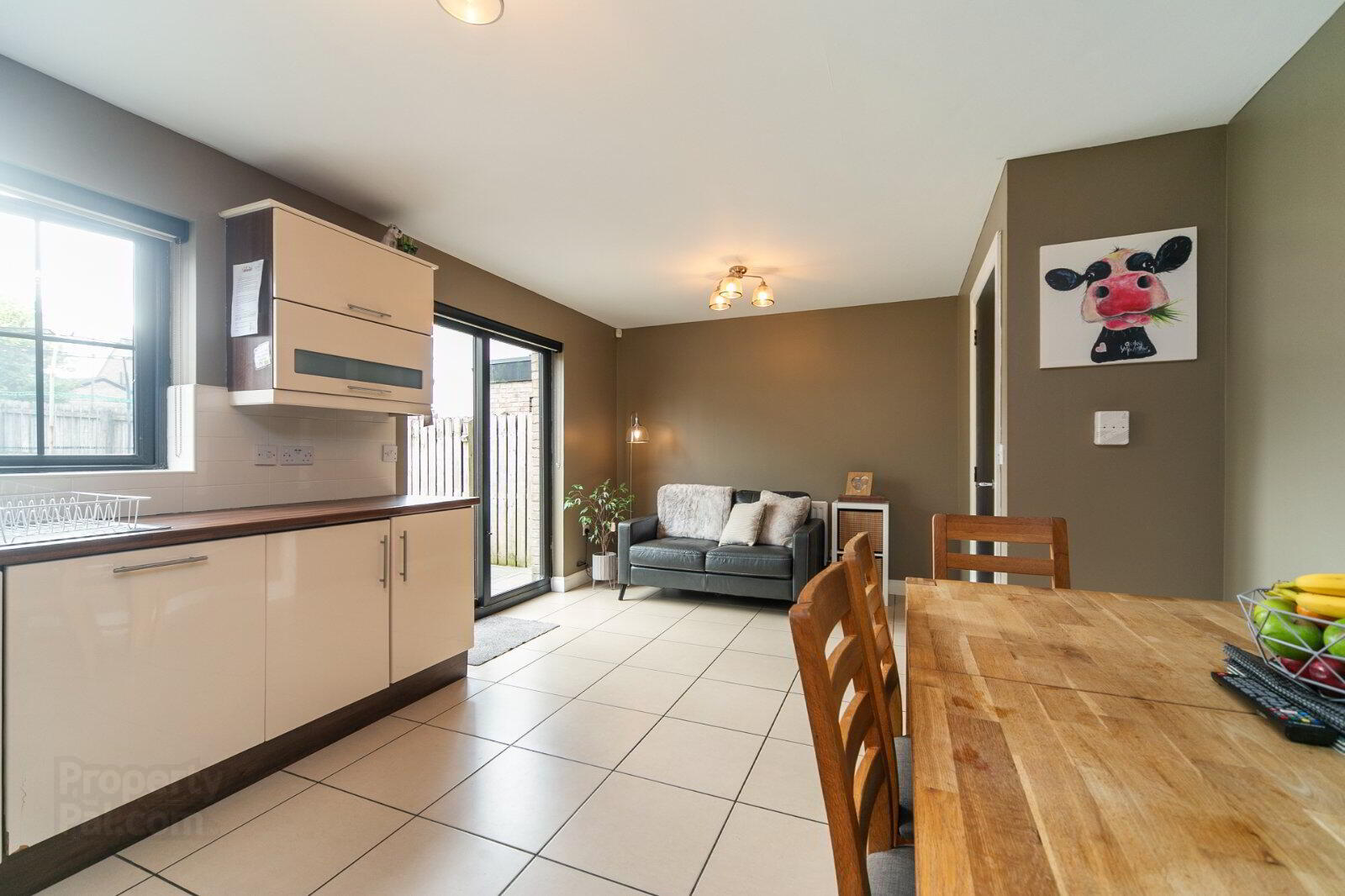 29 Lady Wallace Crescent 6 of 17