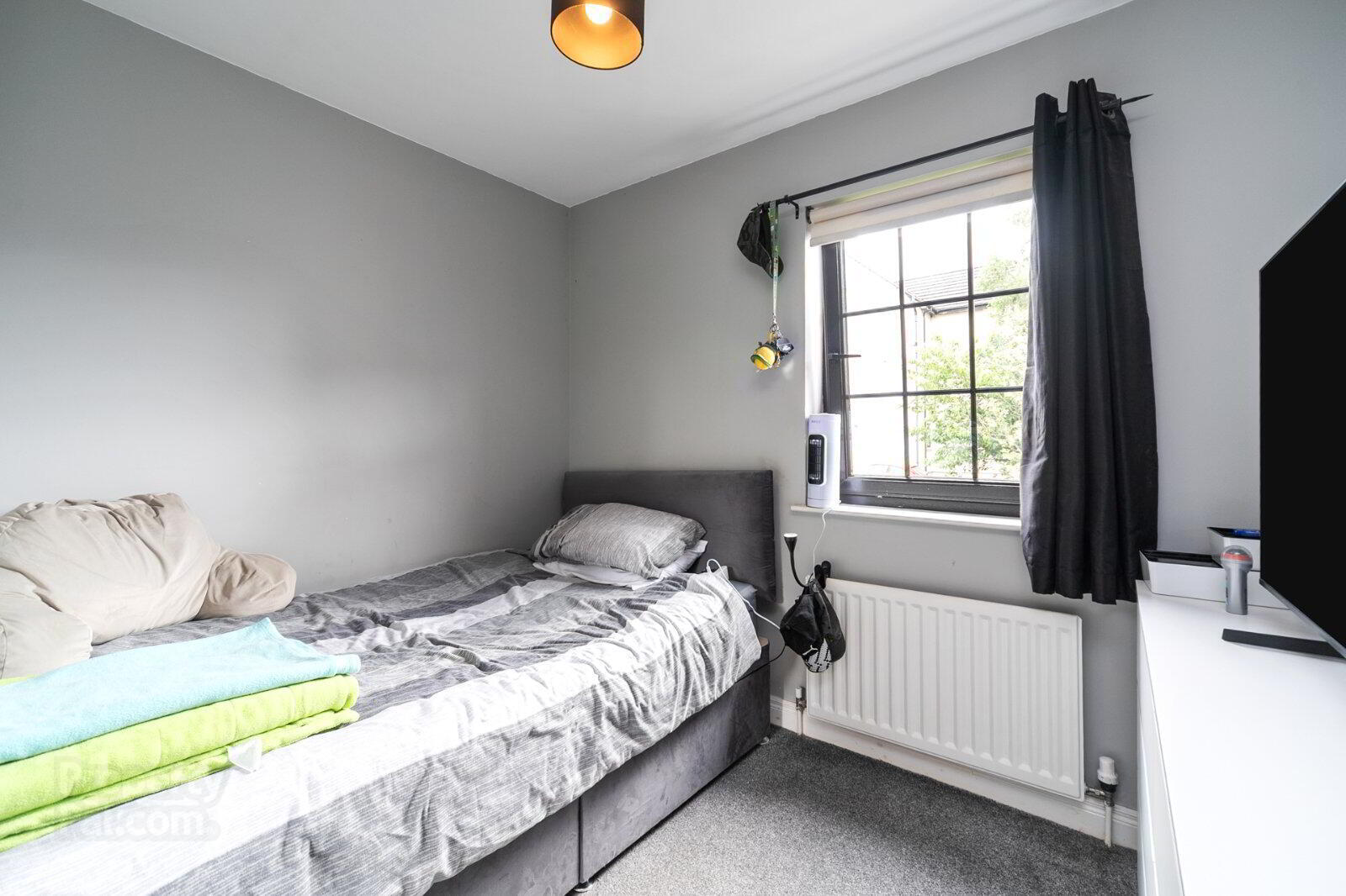 29 Lady Wallace Crescent 11 of 17