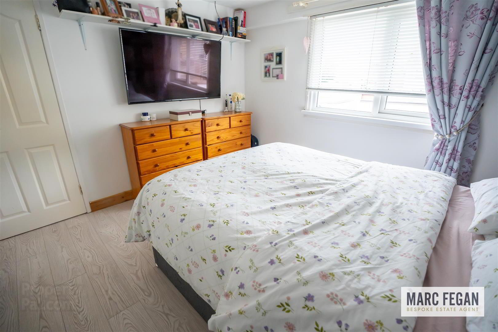 19 Brookvale Walk 17 of 36