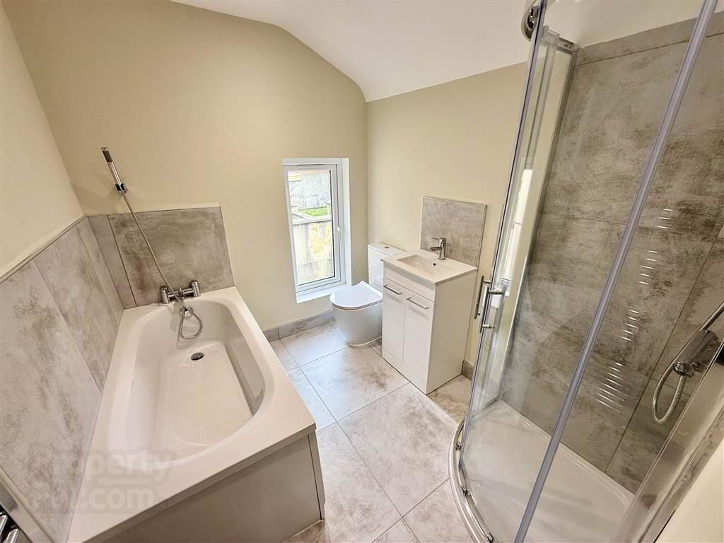 Apartment 2 346 Woodstock Road 7 of 10