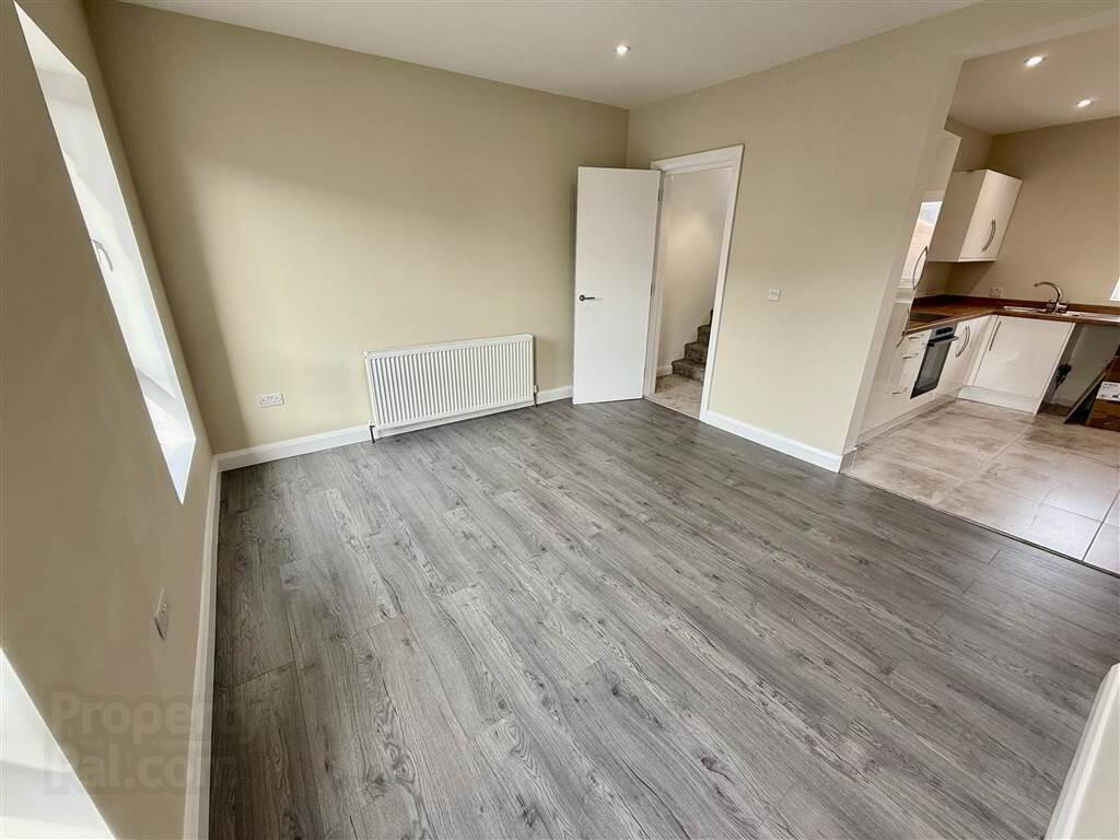 Apartment 2 346 Woodstock Road 5 of 10