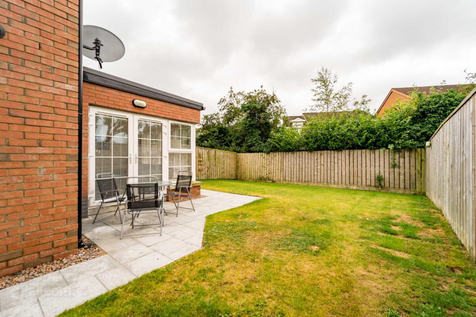 11 Meadow Green 16 of 17