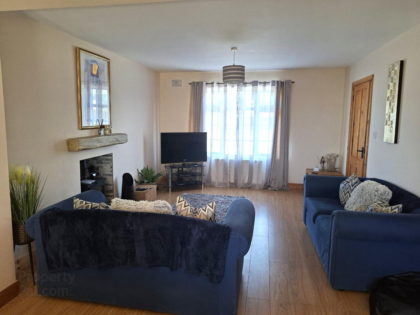 2 Beldoran Lane 5 of 22