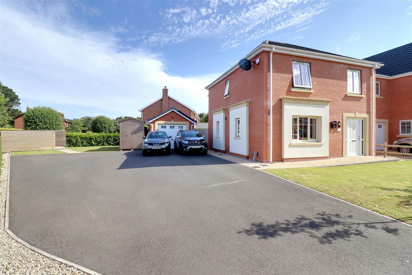 1 Manse Gate 2 of 30