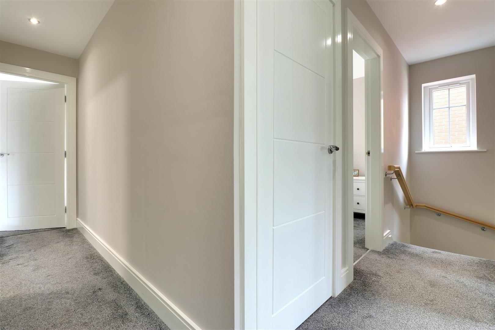 1 Manse Gate 13 of 30