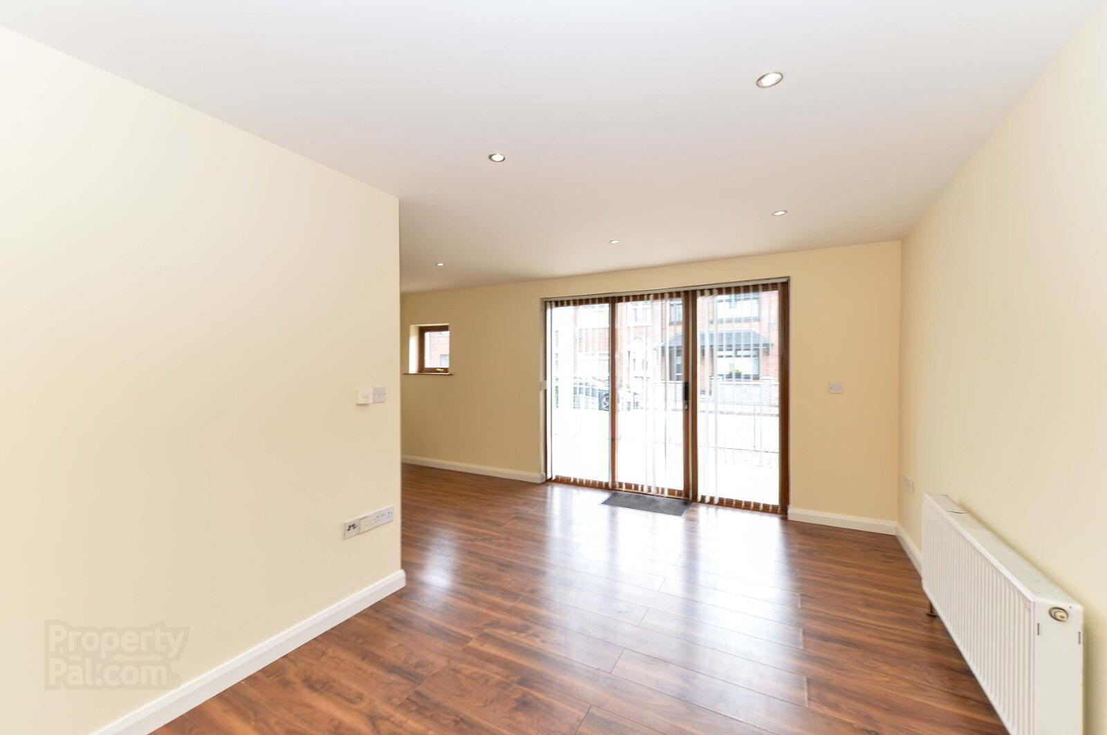 Apartment 10 Scotts Gate 79 Abetta Parade 2 of 10