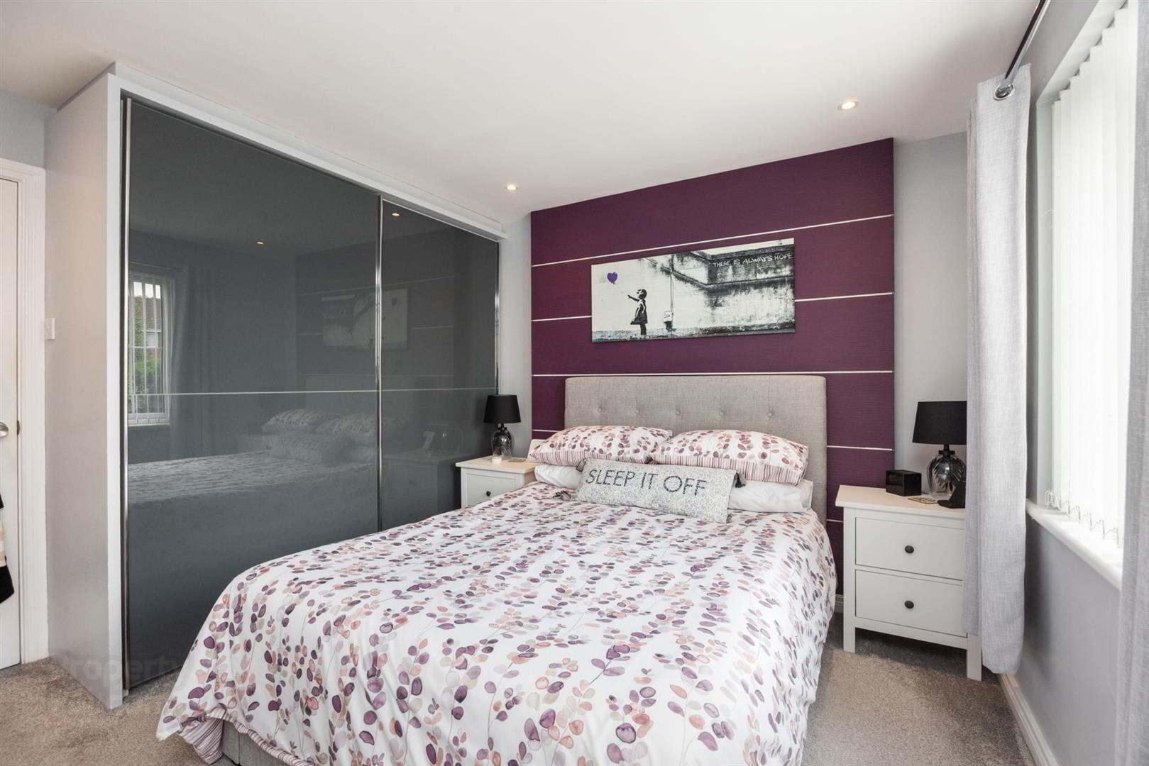 49 Lord Wardens Court 14 of 28