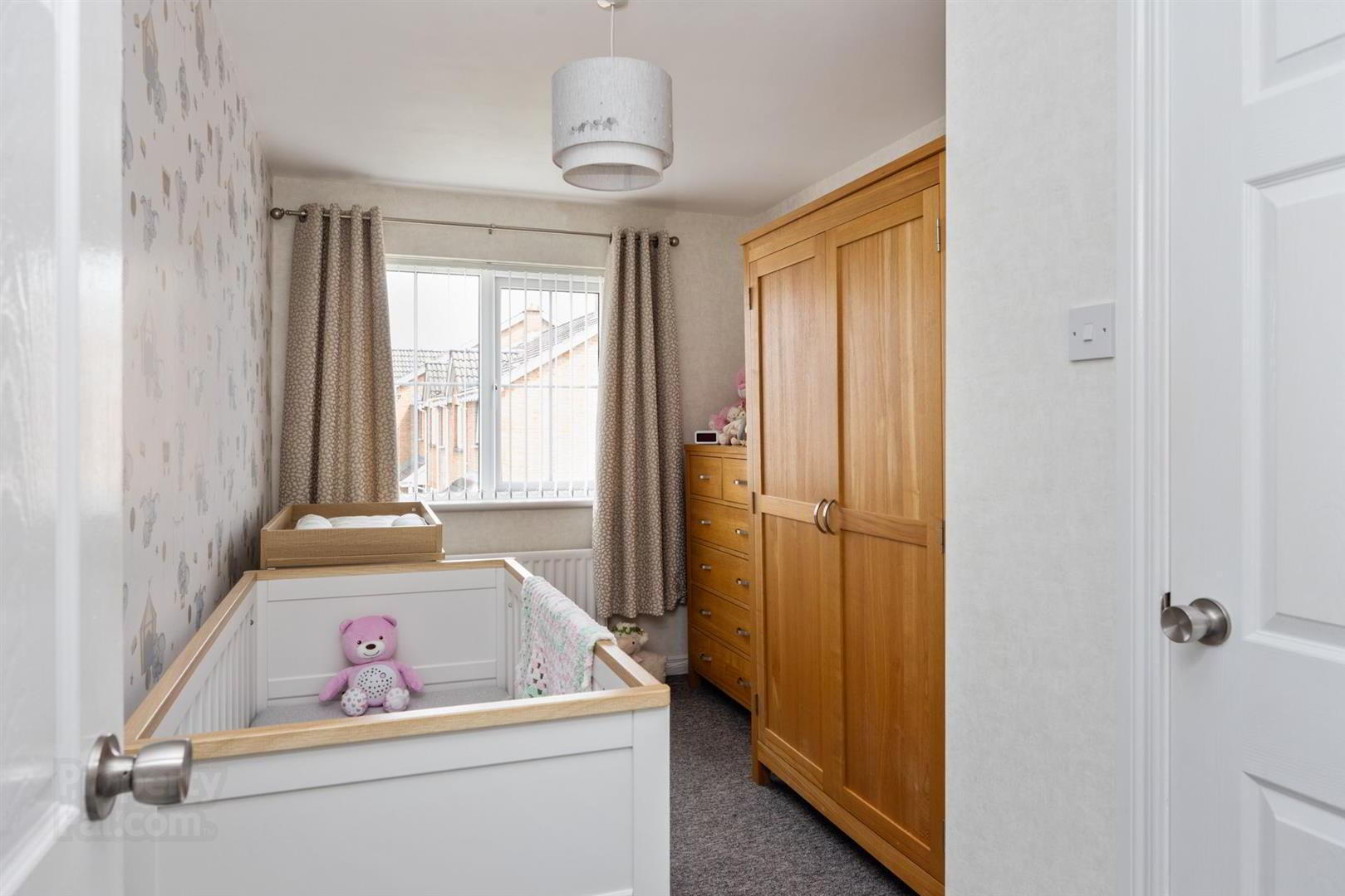 49 Lord Wardens Court 20 of 28