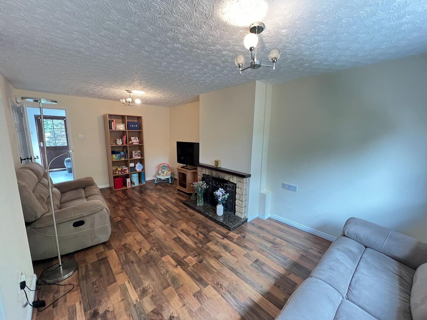 property description image