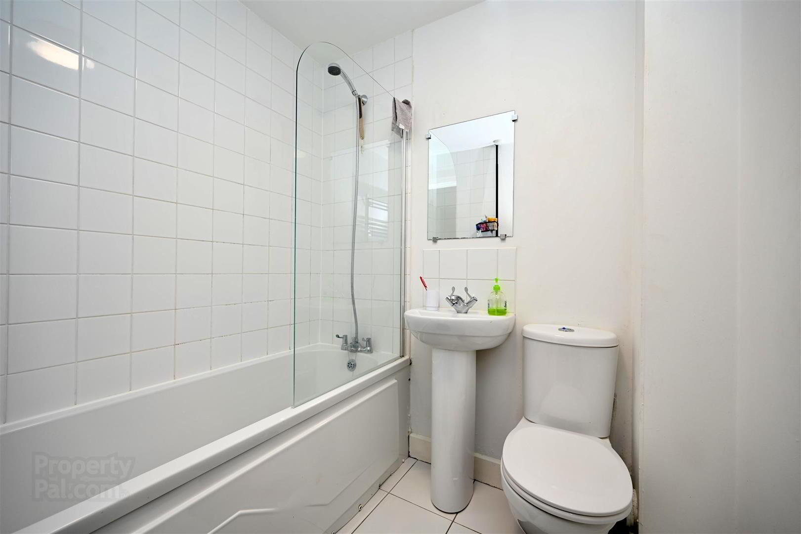 Apt 9, 1 Woodcot Avenue 6 of 6