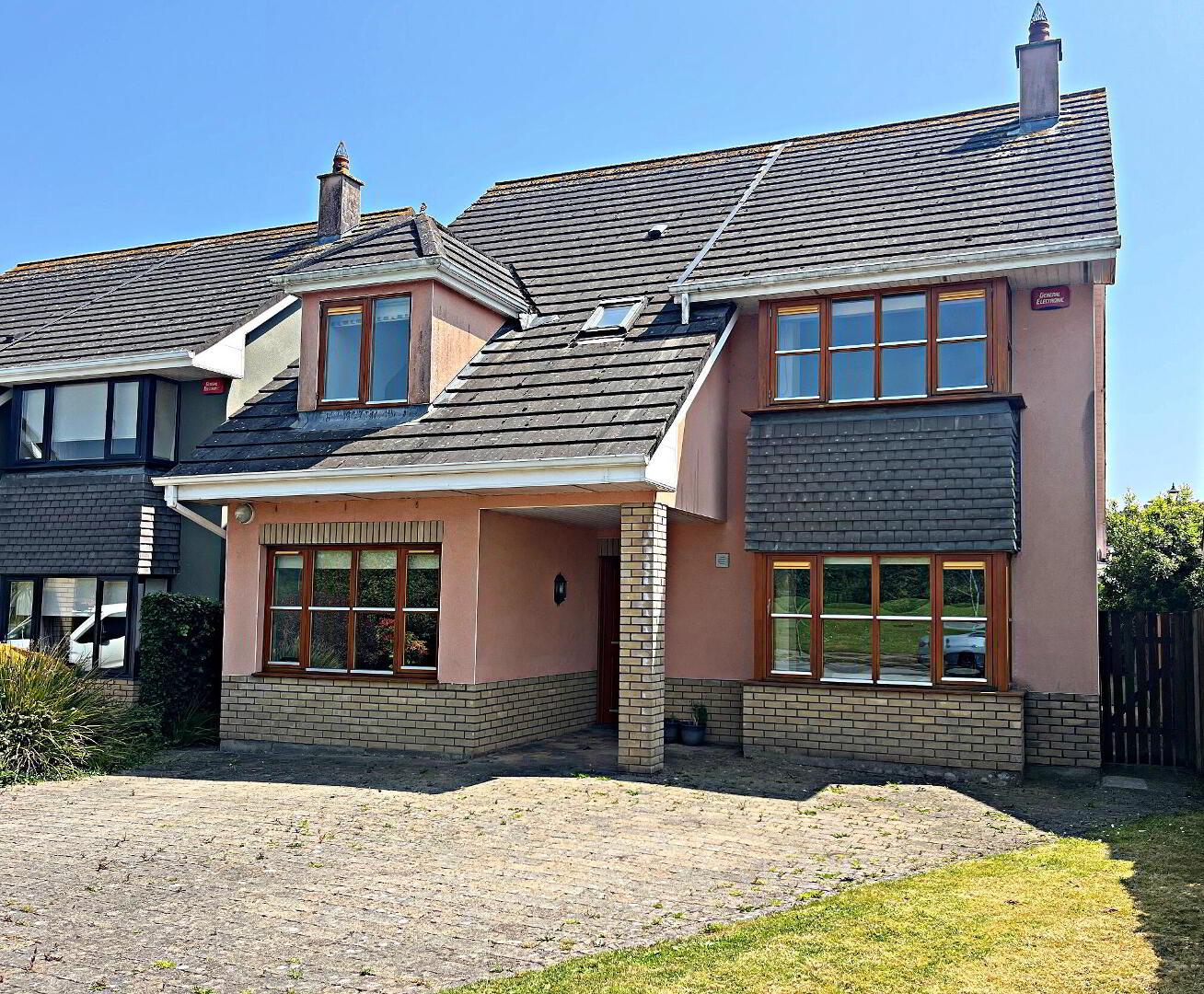 53 Páirc Na Mbláth 21 of 21