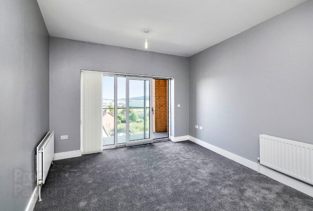 Apt 31, Laharna Building 4 of 10
