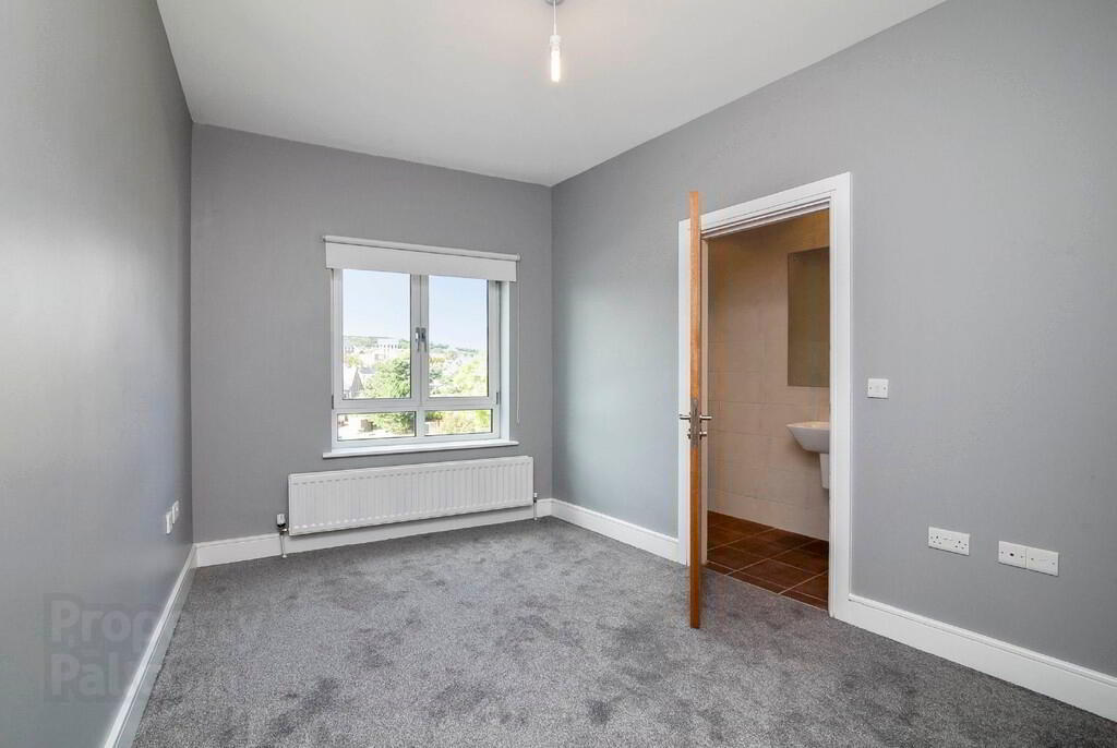 Apt 31, Laharna Building 5 of 10