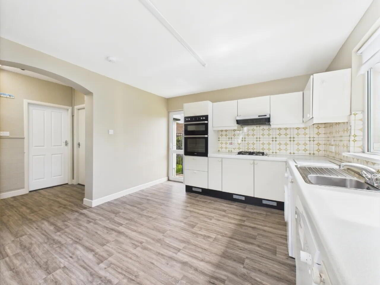 14 Grange Park Avenue 20 of 29
