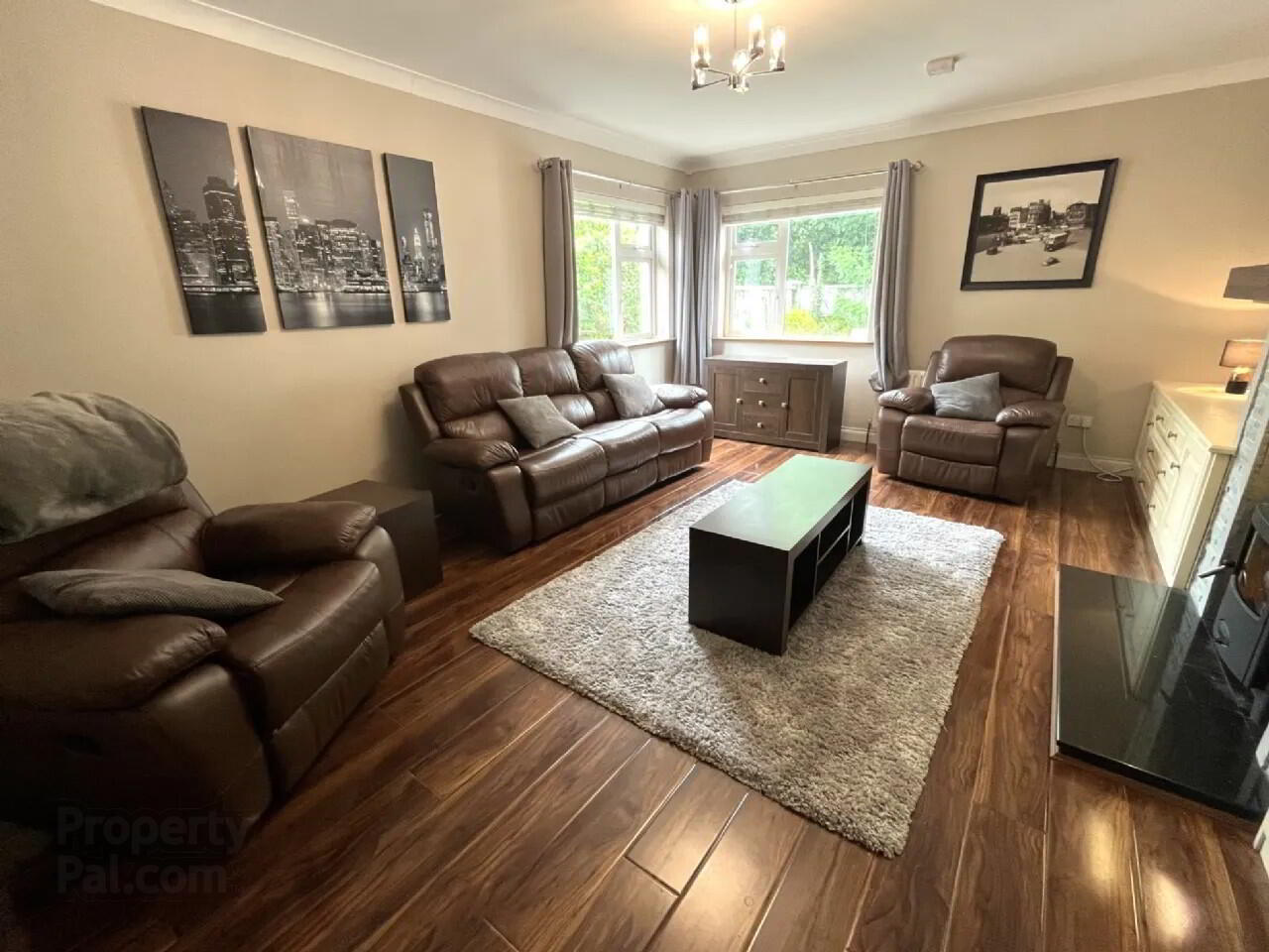 13 Meadow Park 5 of 32