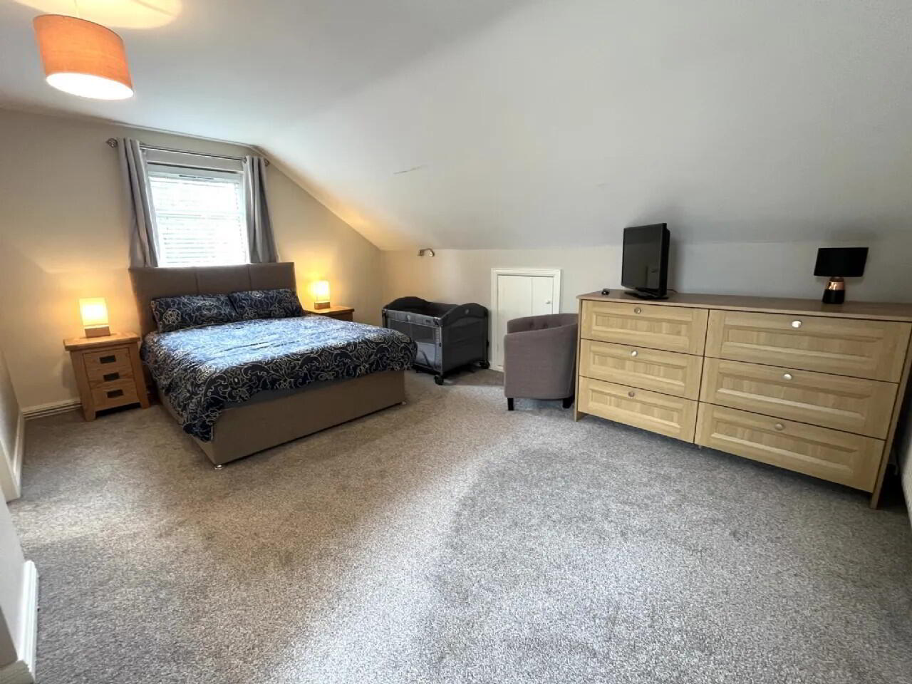 13 Meadow Park 21 of 32