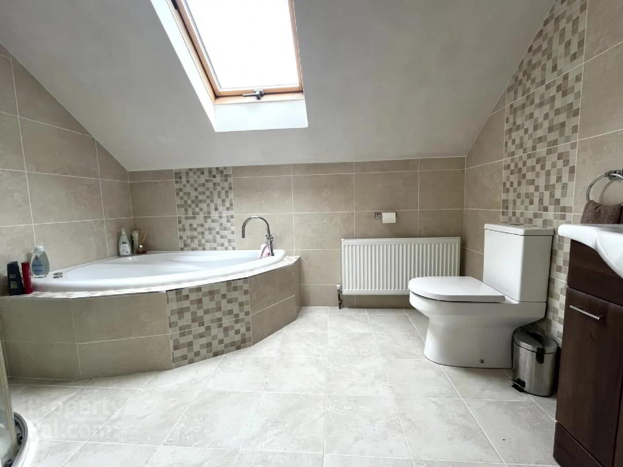 13 Meadow Park 22 of 32
