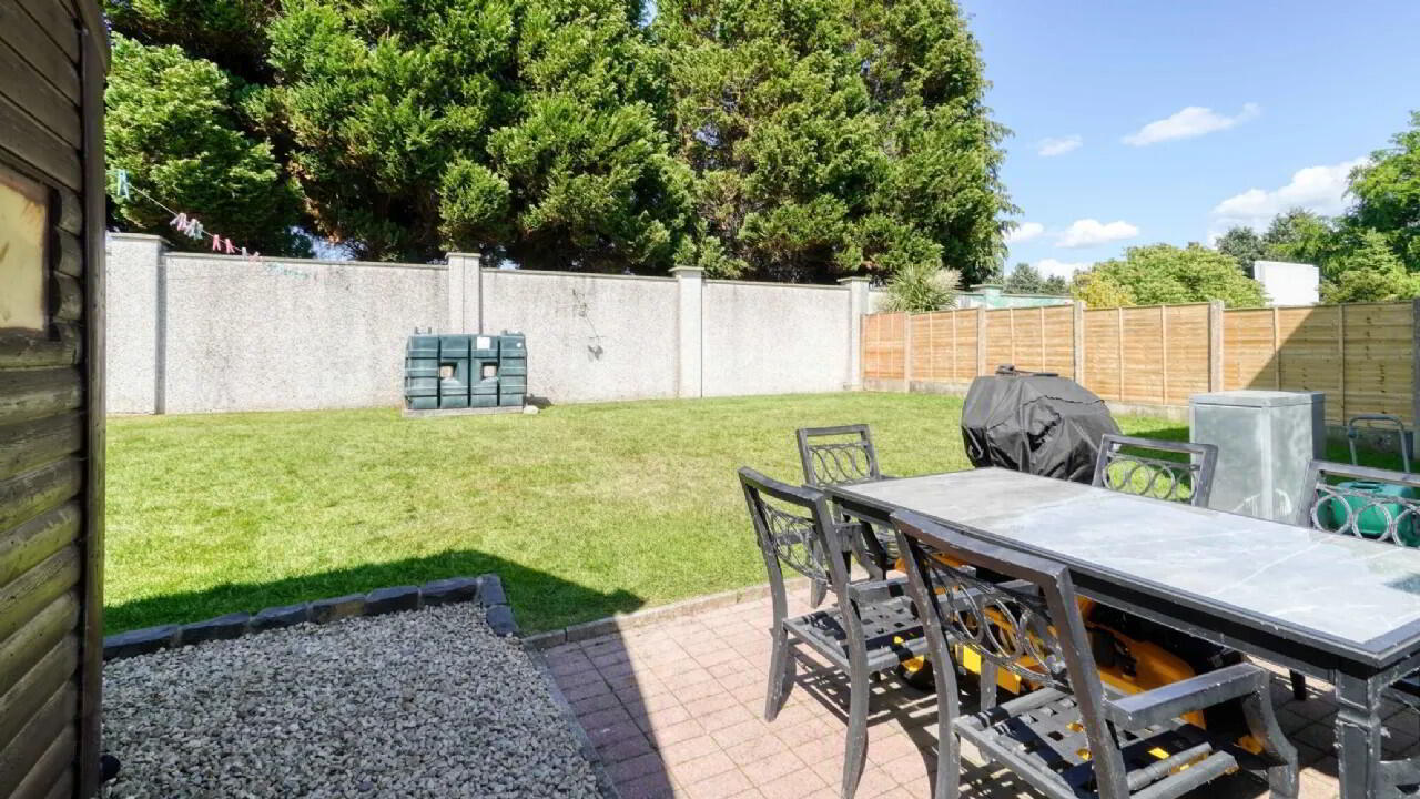 10 Killucan Manor Lawns 21 of 23