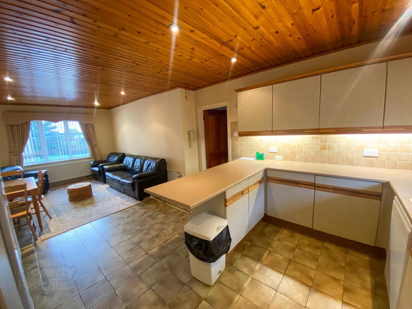 16 Rathlin Avenue 7 of 20