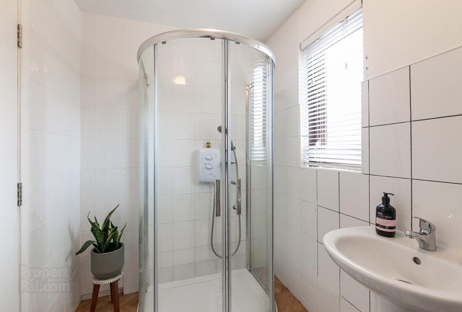 5 Strathearn Mews 17 of 20