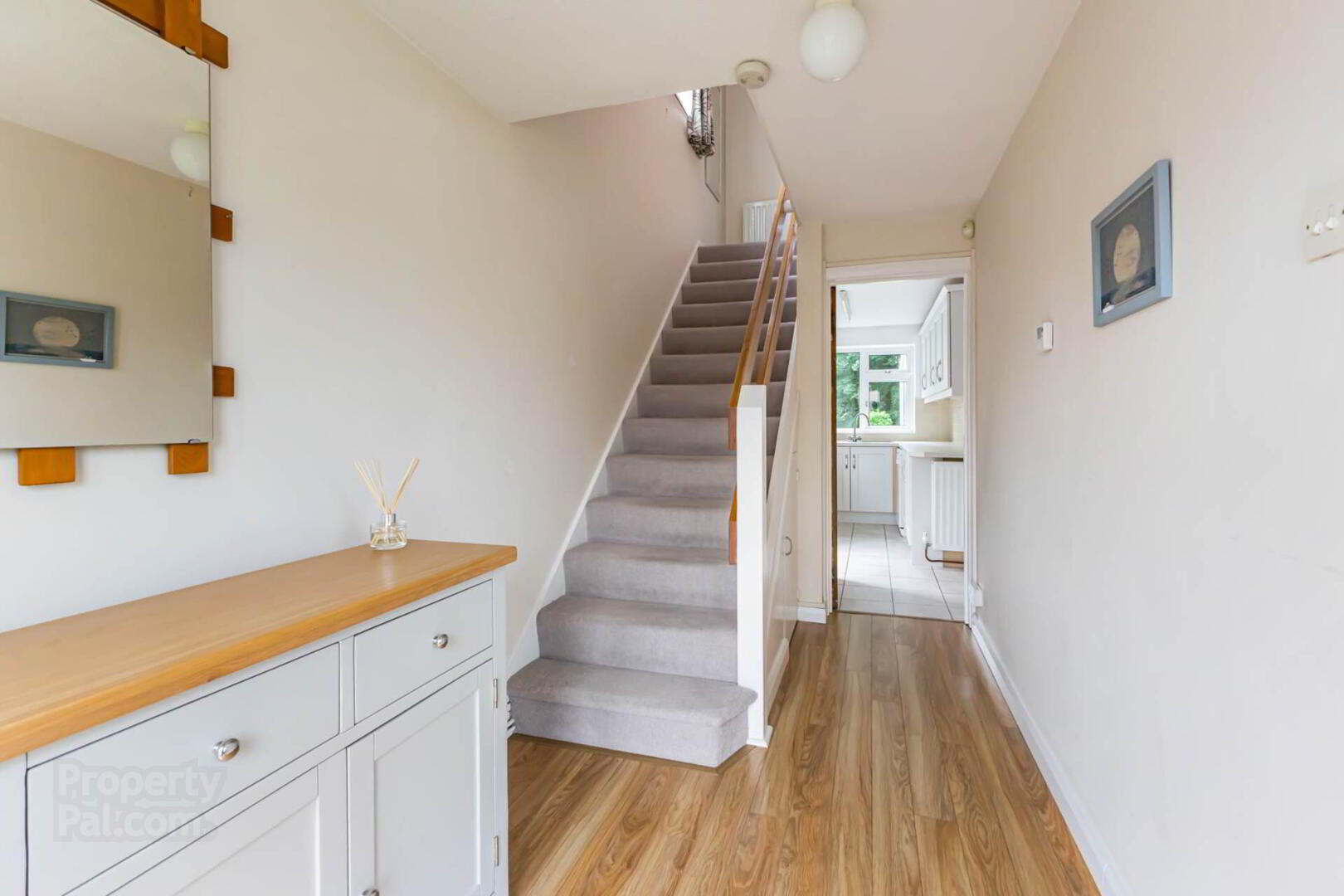 44 Woodview Crescent 3 of 22