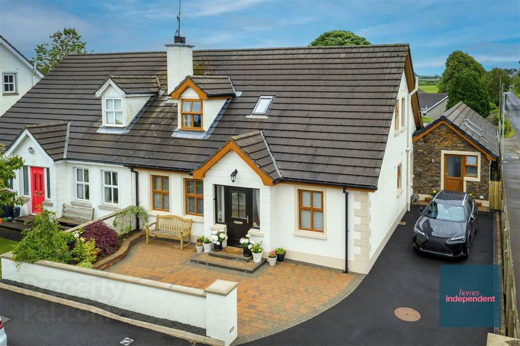4 Grange Cottages 1 of 38