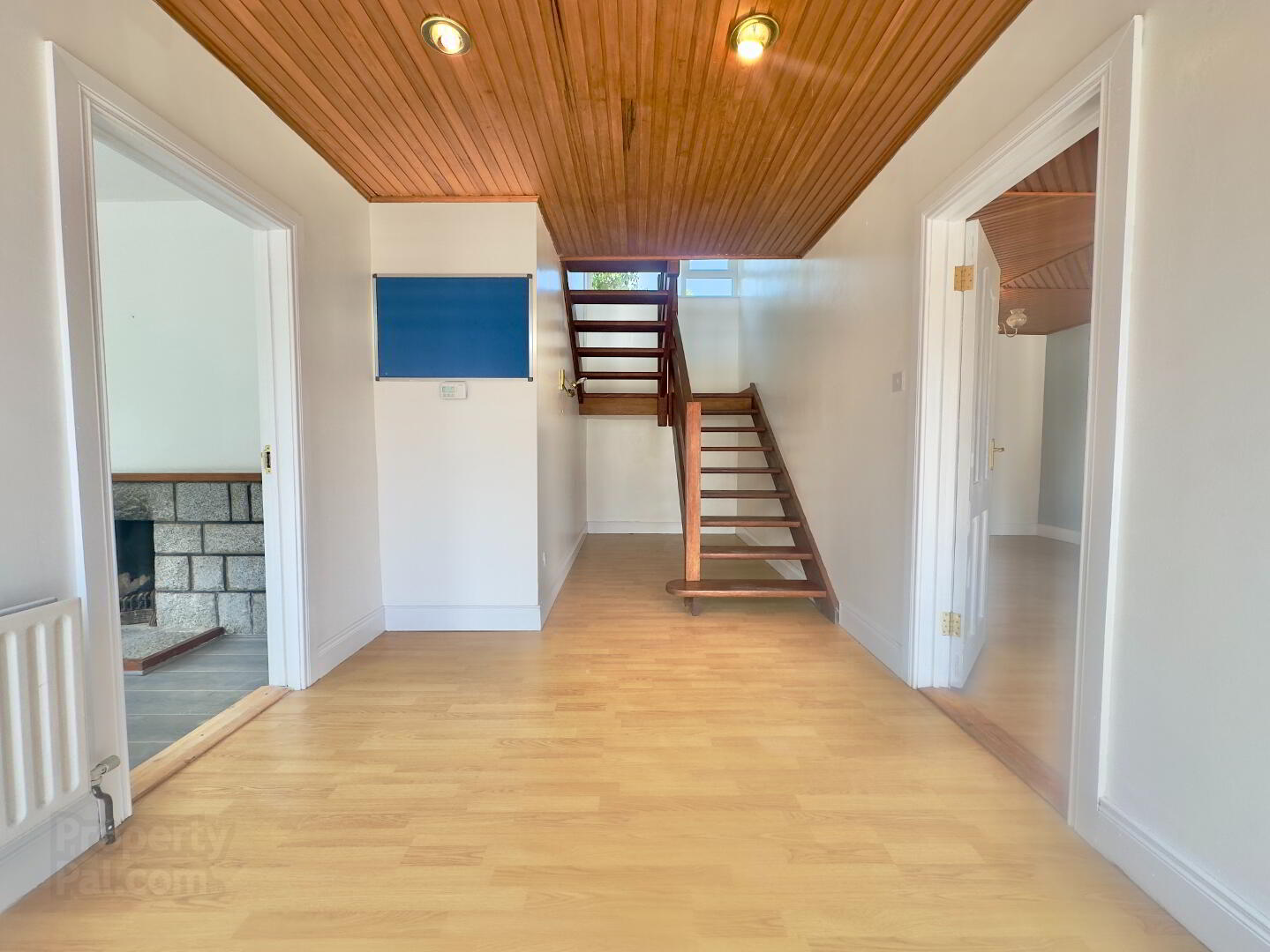 Riverside House, Gortahork 2 of 18