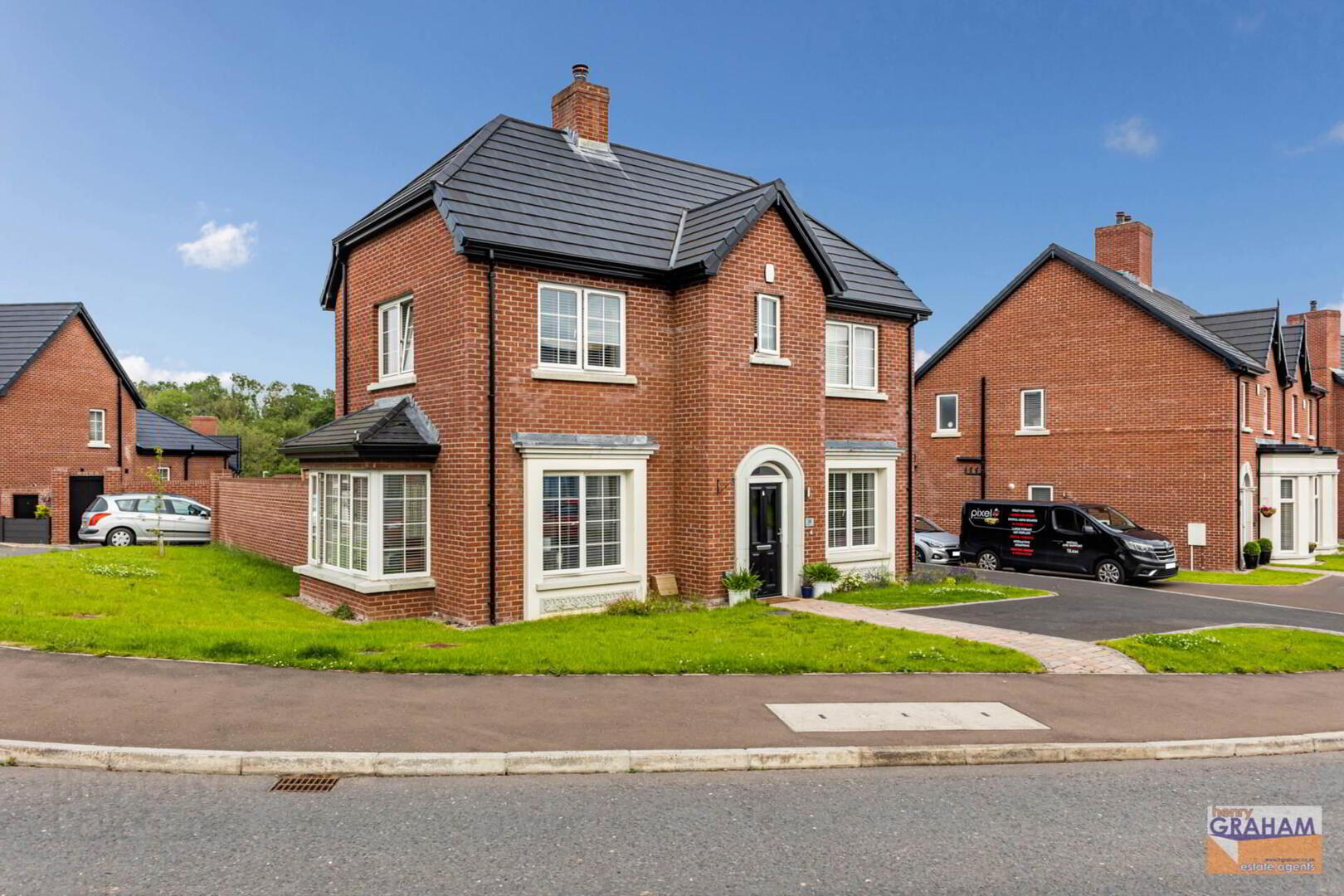 38 Fairfields Glen 3 of 33
