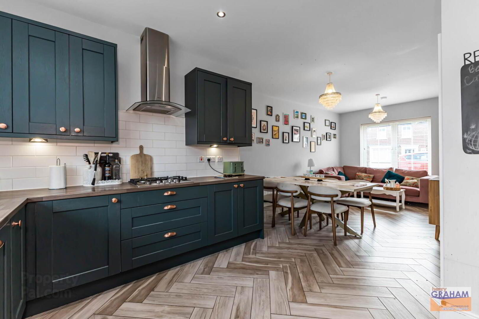 38 Fairfields Glen 13 of 33