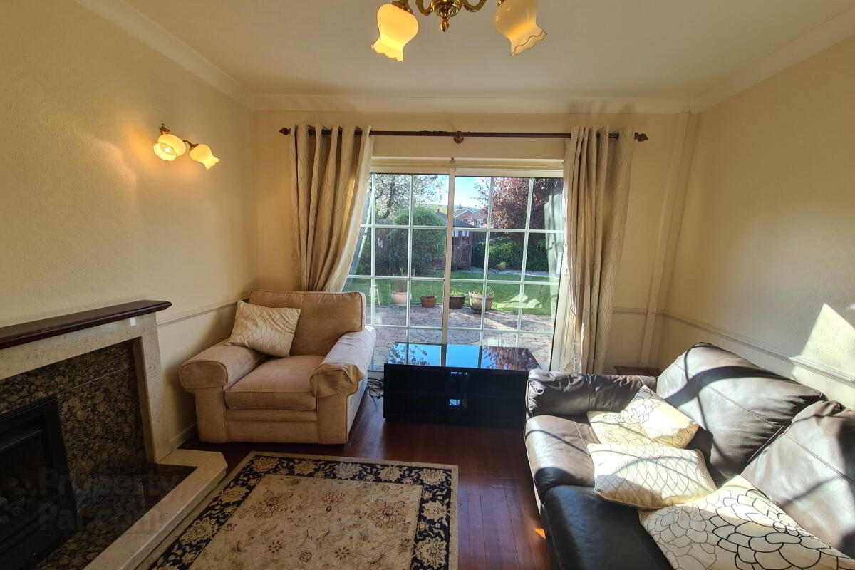 36 Roddens Crescent 5 of 16