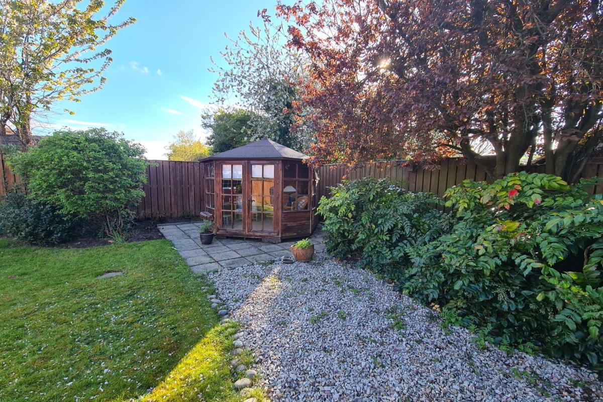 36 Roddens Crescent 12 of 16
