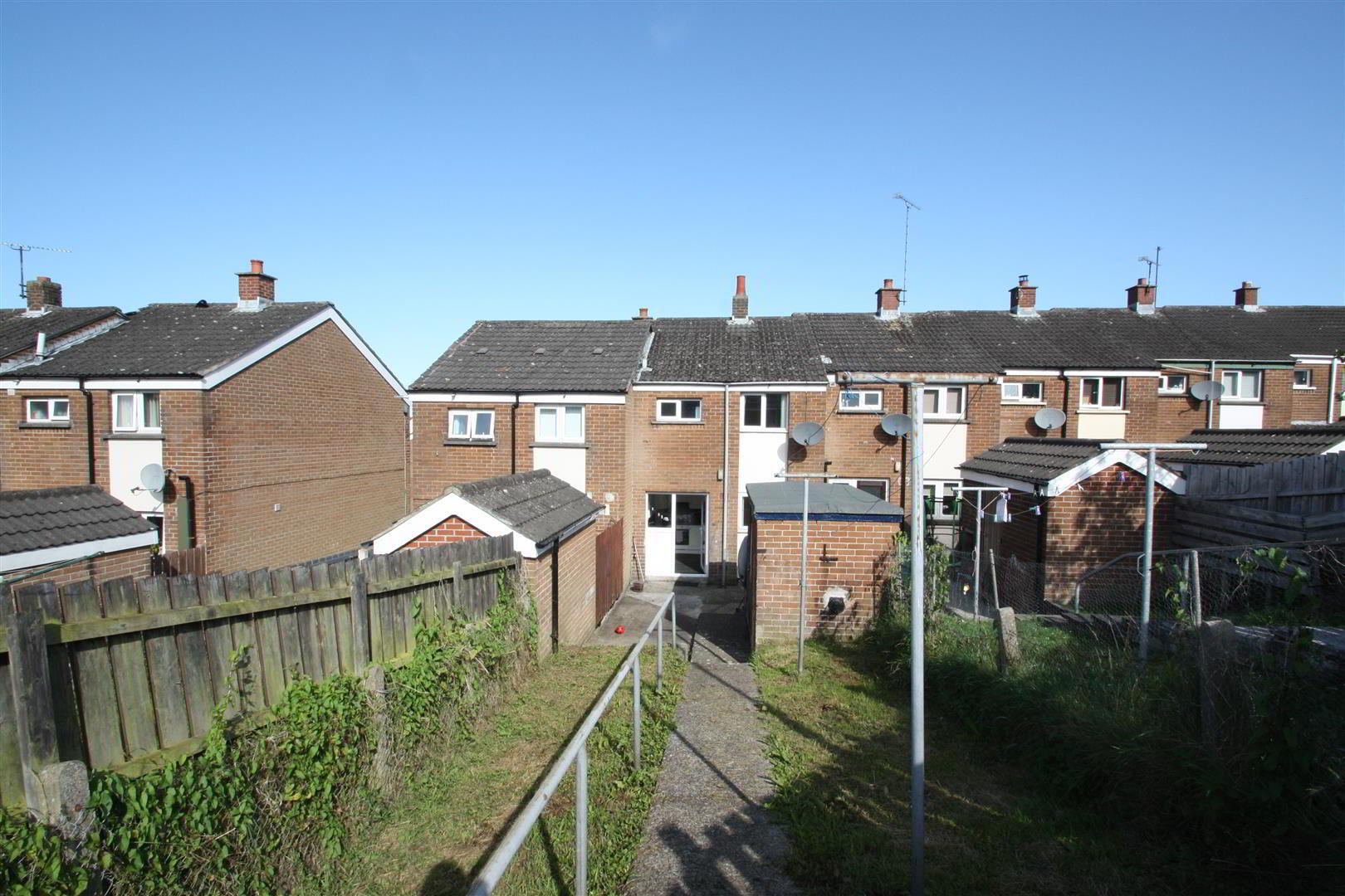 25 Langley Road 14 of 16