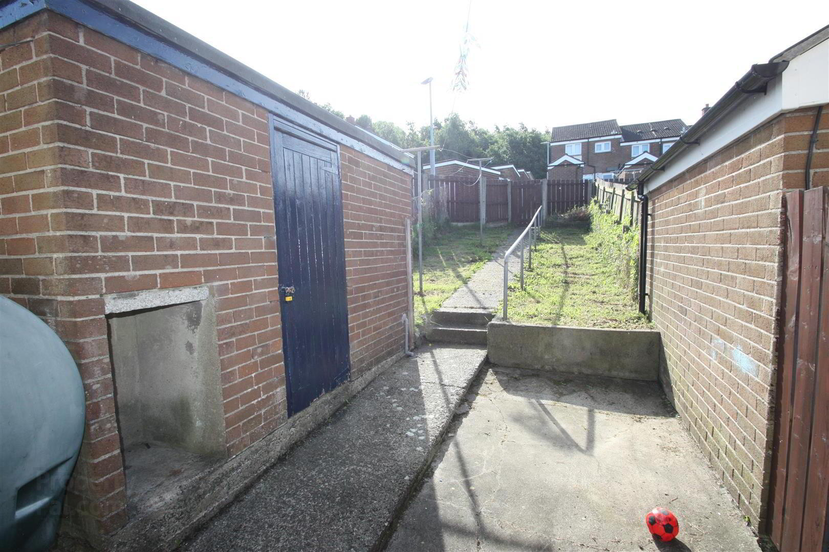 25 Langley Road 16 of 16