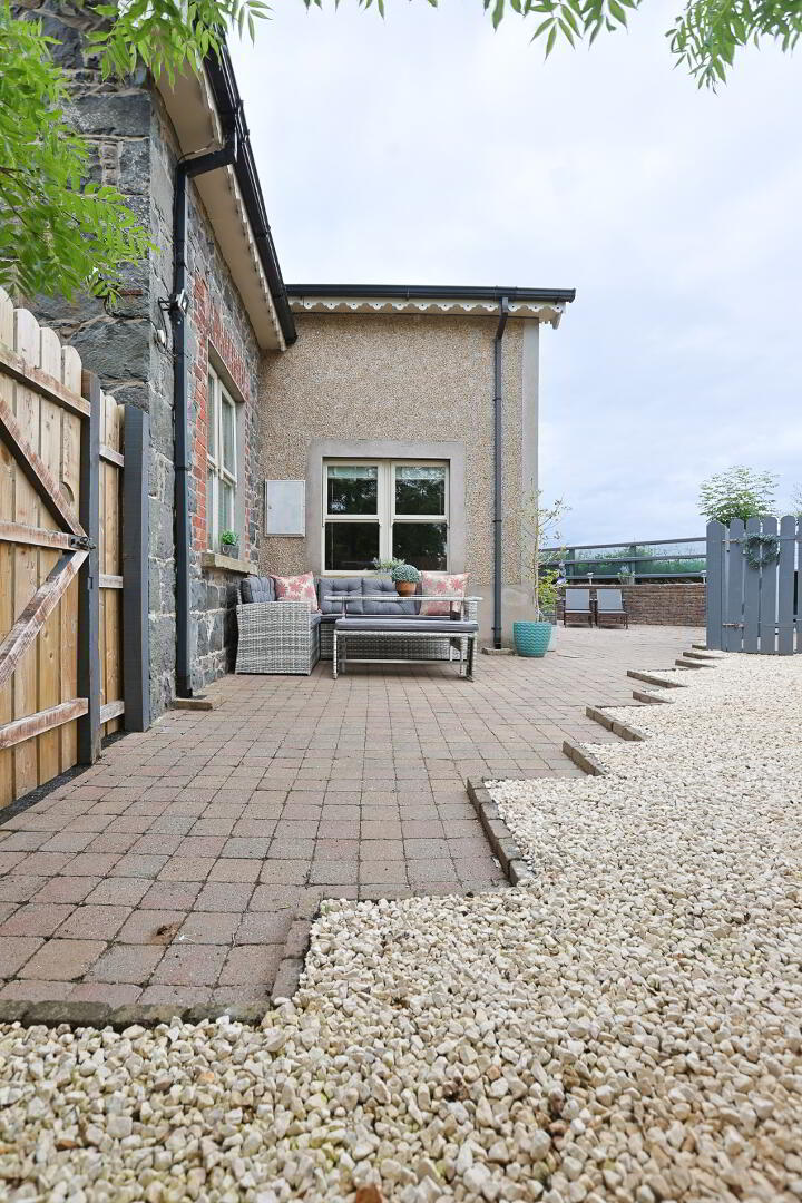 The Old Schoolhouse, 80 Dunkirk Road 109 of 123