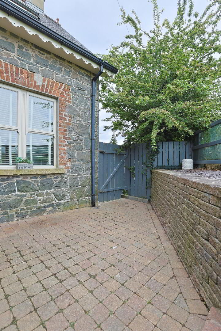 The Old Schoolhouse, 80 Dunkirk Road 111 of 123