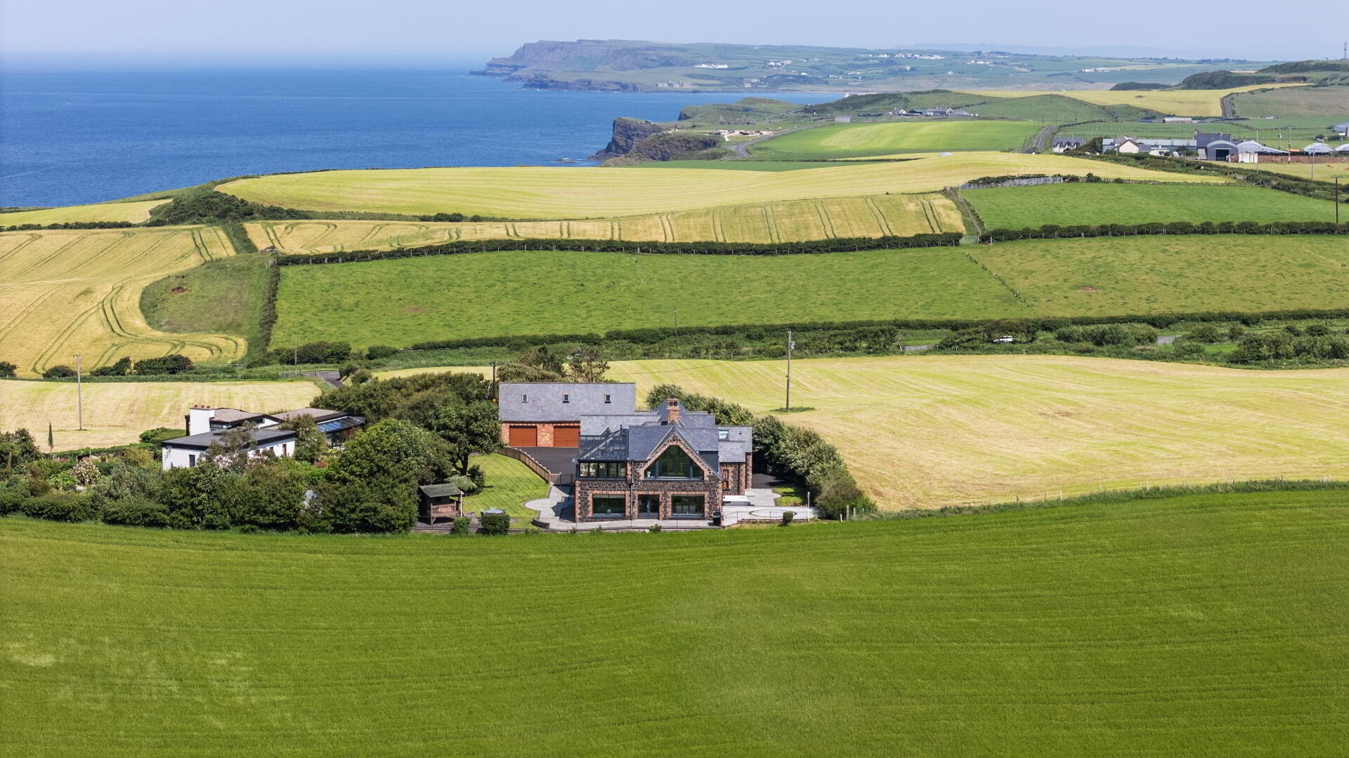 Blackstone House, 230 Ballybogey Road 2 of 21