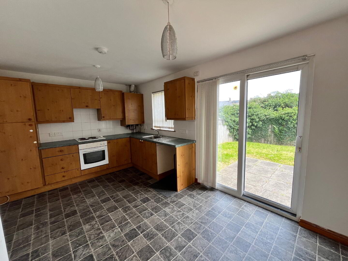 6 Minorca Drive 4 of 14
