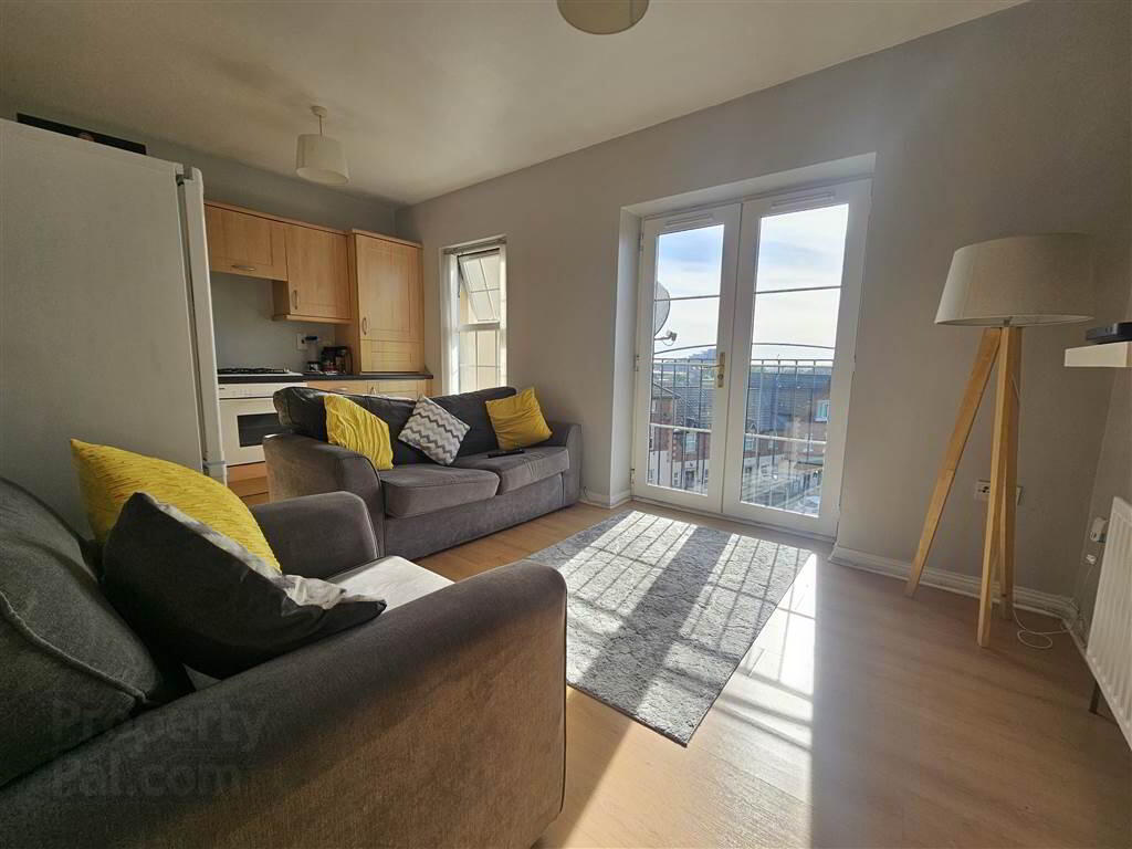 Apt 9 42, St Marys Gardens 3 of 6