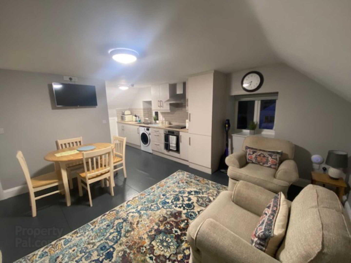 Apt 2, Glenview Mainstreet Glenties 1 of 6