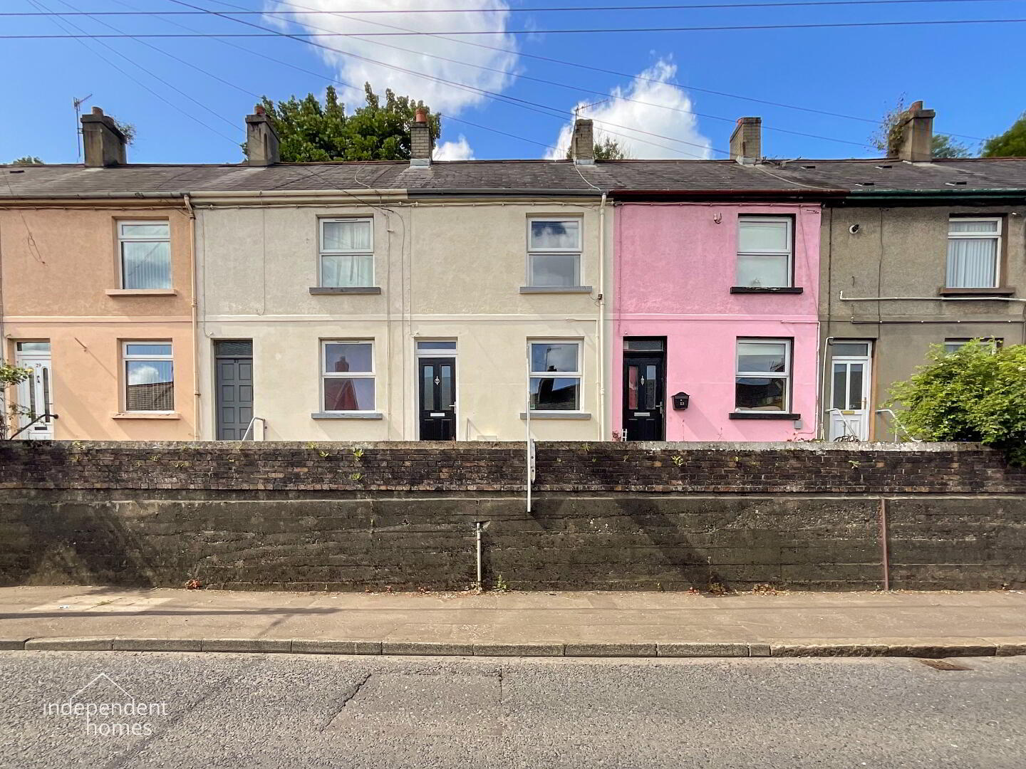 25  Bank Road 1 of 9