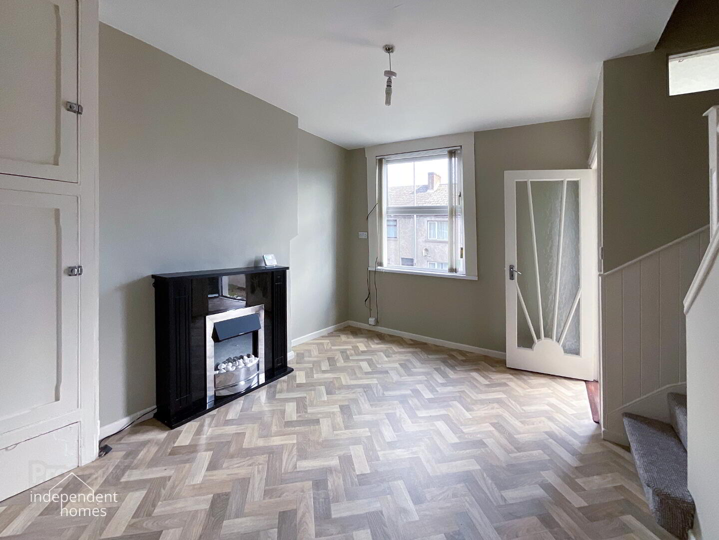 25  Bank Road 2 of 9