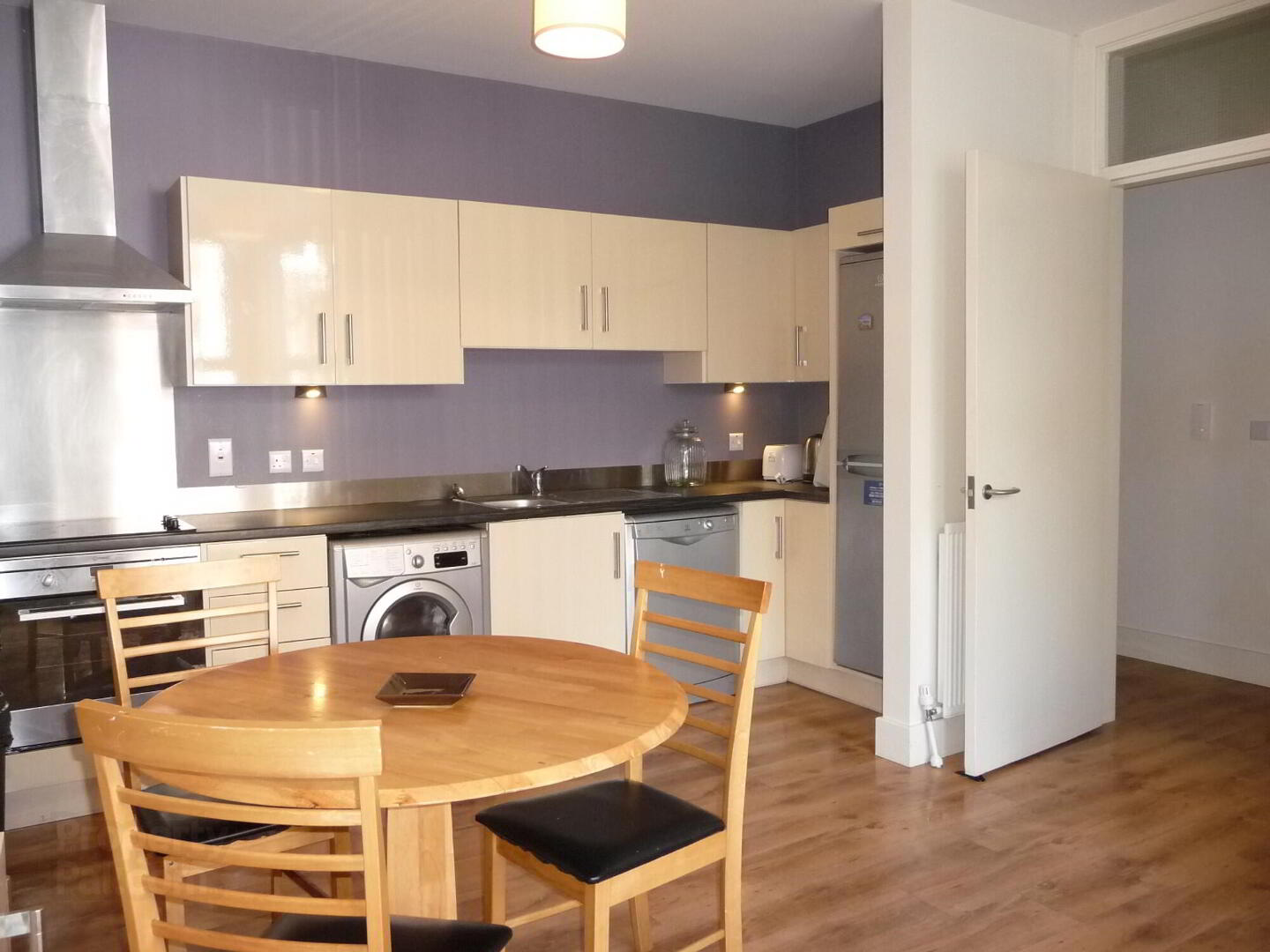 Apt 3, 6-8 Malone Avenue 3 of 10