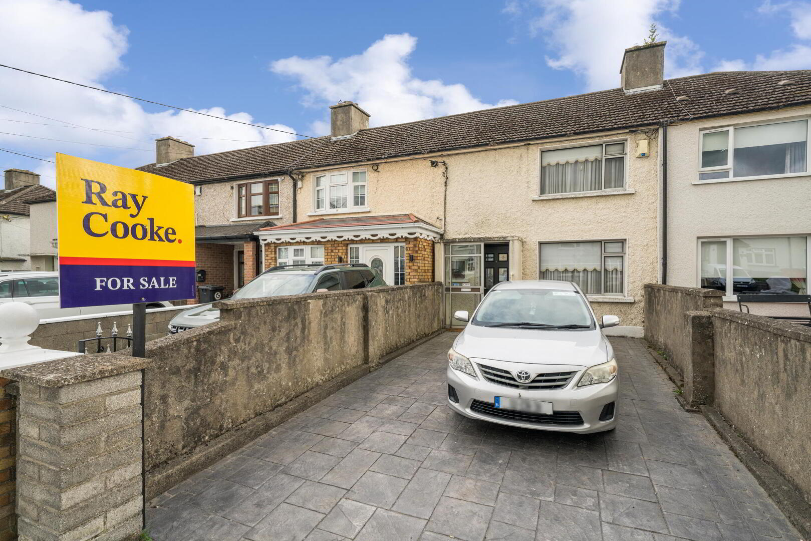 69 Mellowes Avenue 1 of 19