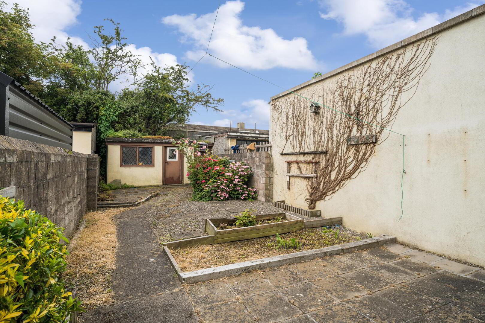 69 Mellowes Avenue 15 of 19