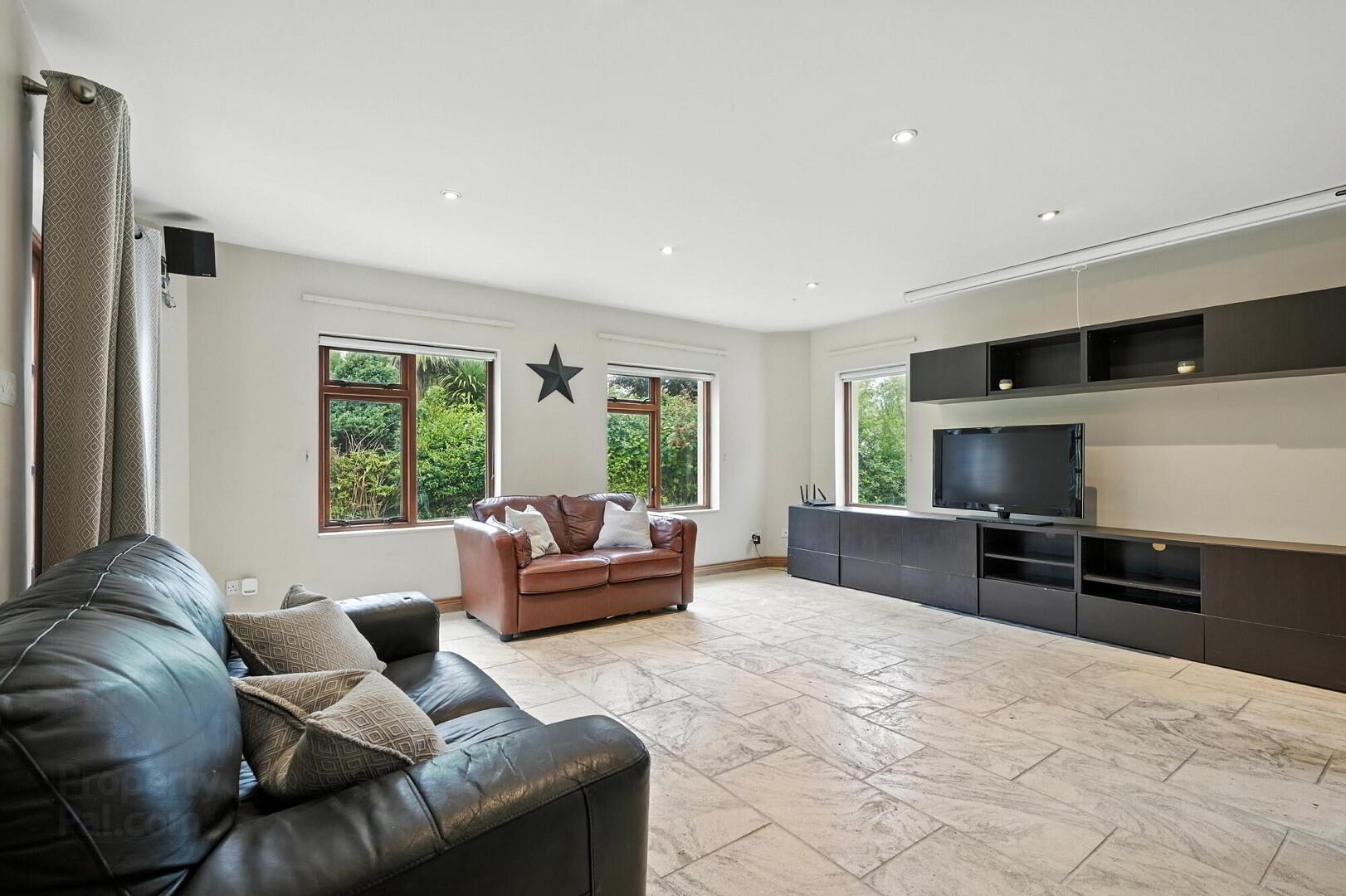 40 Tullywest Road 11 of 34