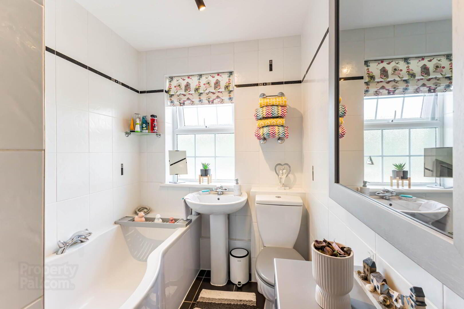 11 Camlin Gardens 12 of 32