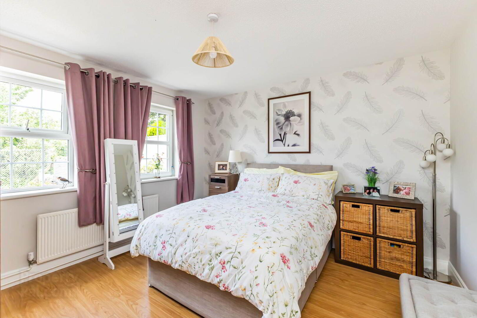 11 Camlin Gardens 13 of 32