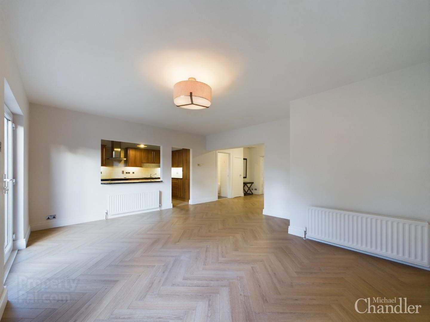 Apt 6, Holyrood Manor 7 of 17